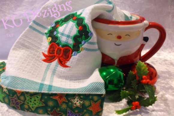 Christmas Wreath with Bow